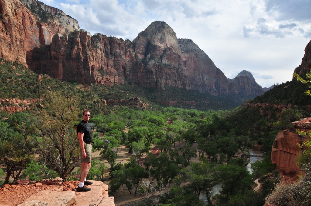 Hiking the Emerald Pools Trail/