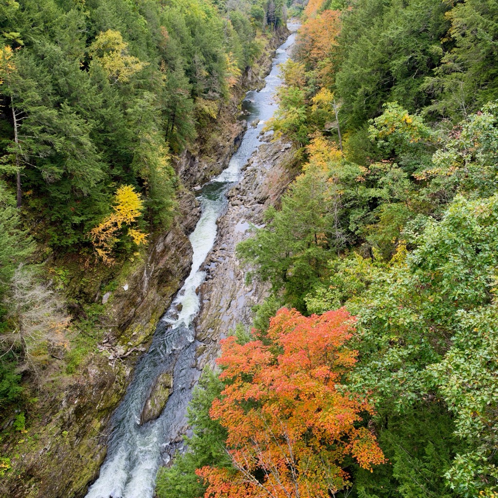 Woodstock Rd/
		    6053 Woodstock Rd, White River Junction, VT 05001, USA