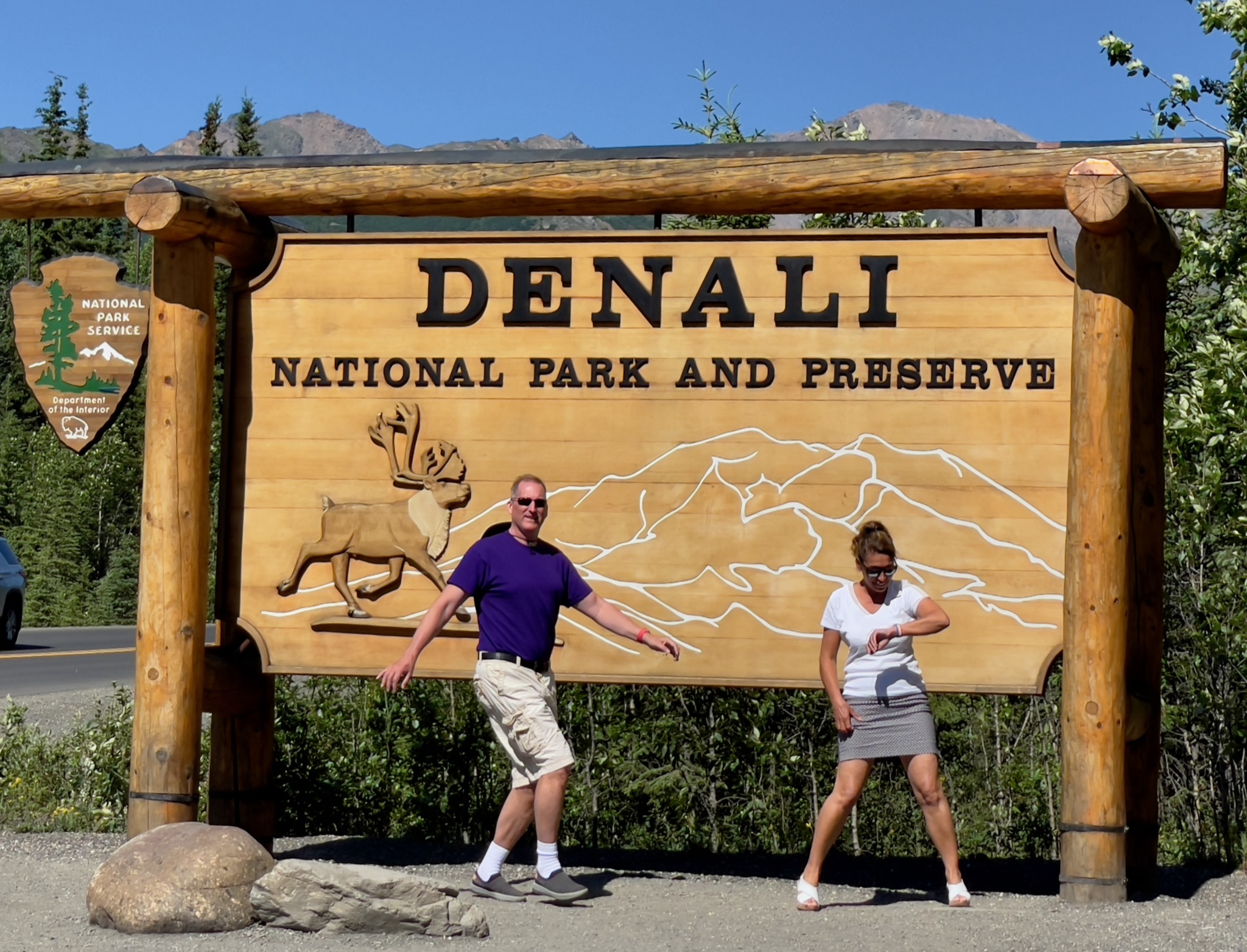 Once again, Assana messing up with her watch!/