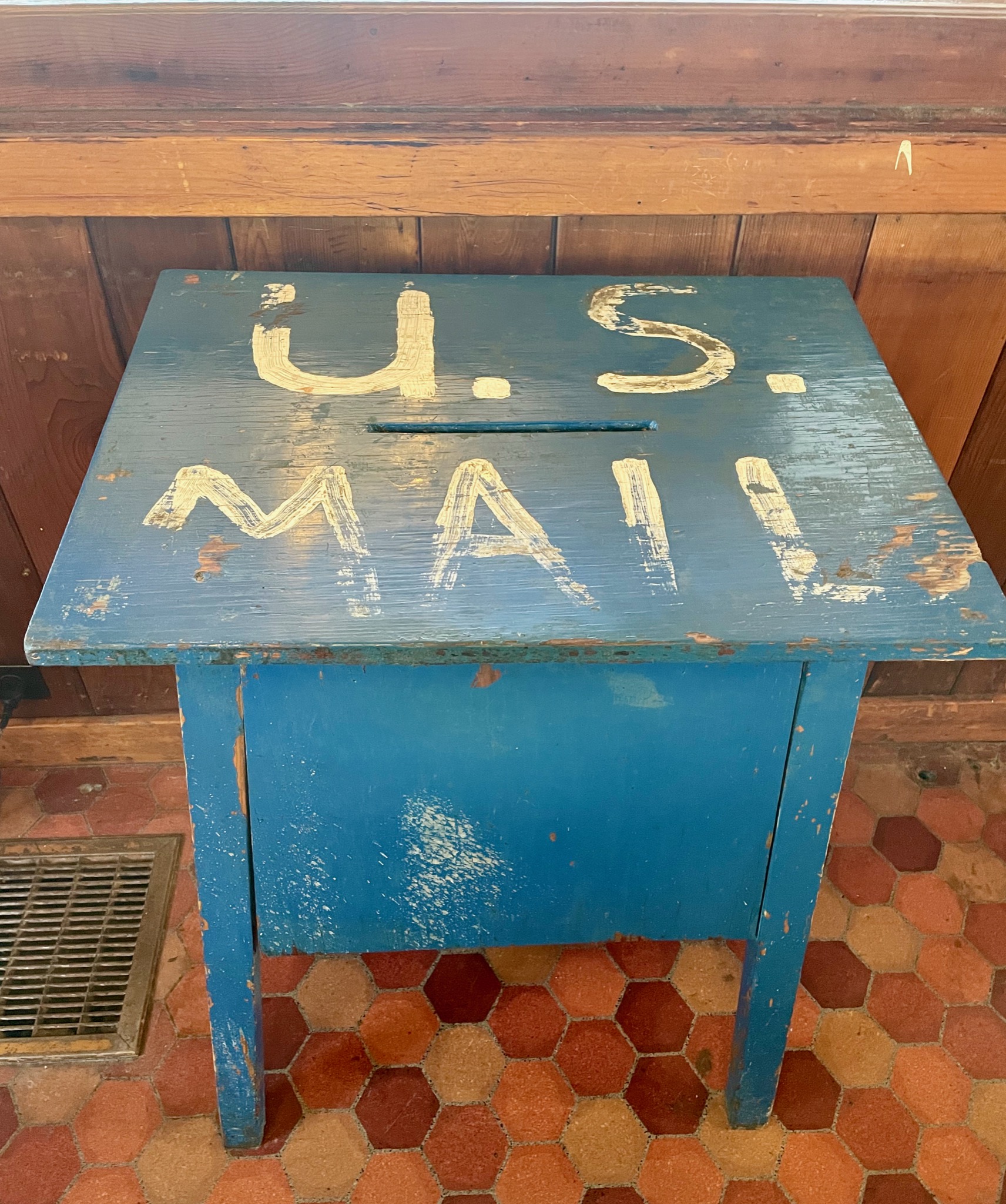 Bettles post office/