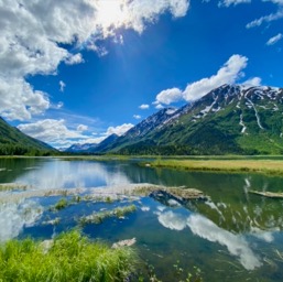 Heading to Seward... just some random gorgeous site on the side of the road/
		    