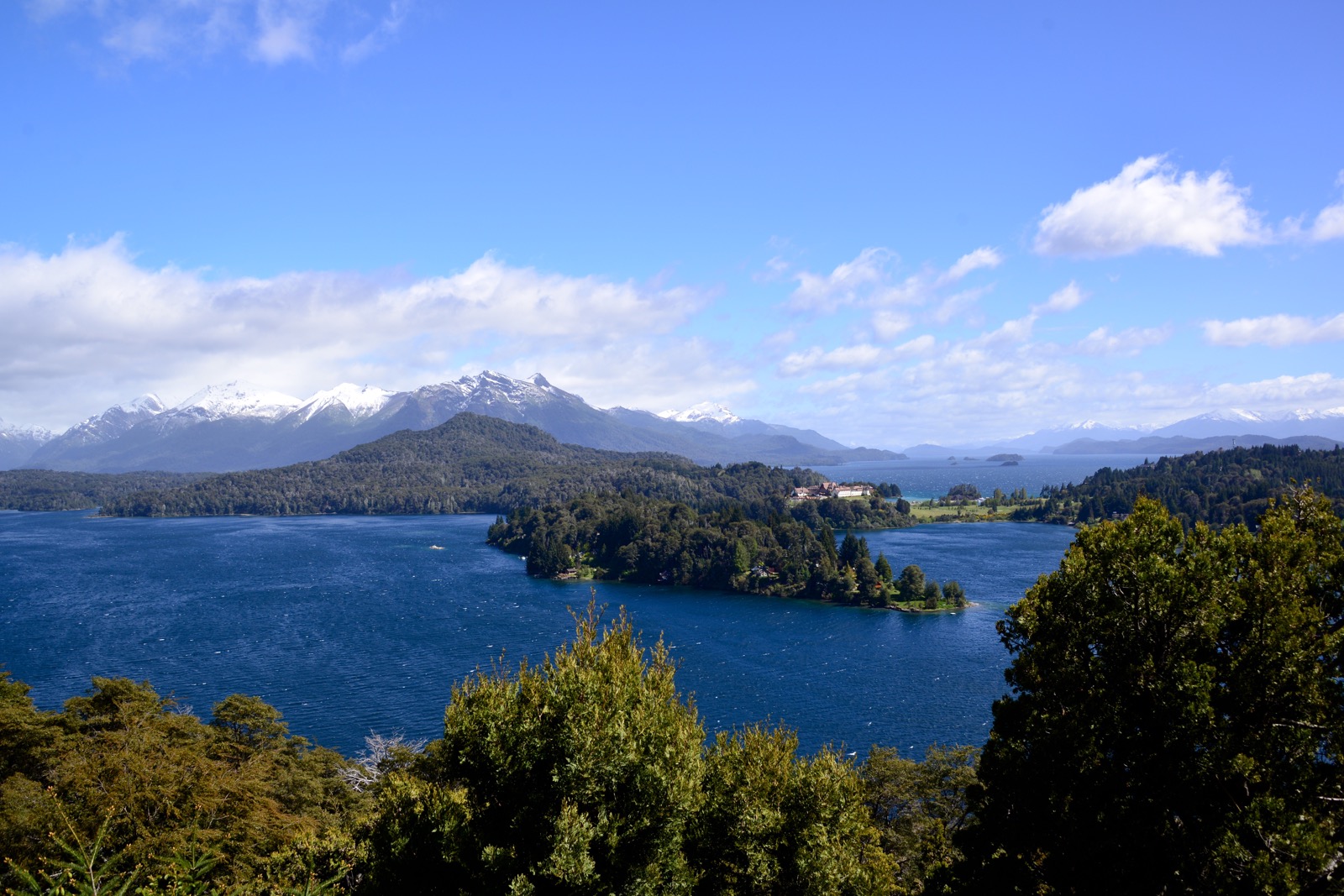 Oooy, pretty lakes!/