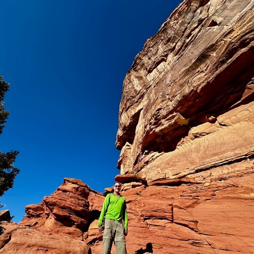 Cassidy Arch Trail/
		    2078 E Grand Wash Rd, Fruita, UT 84775, USA