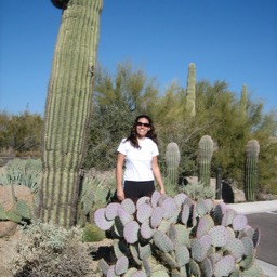 Assana & more prickly pears/
		    