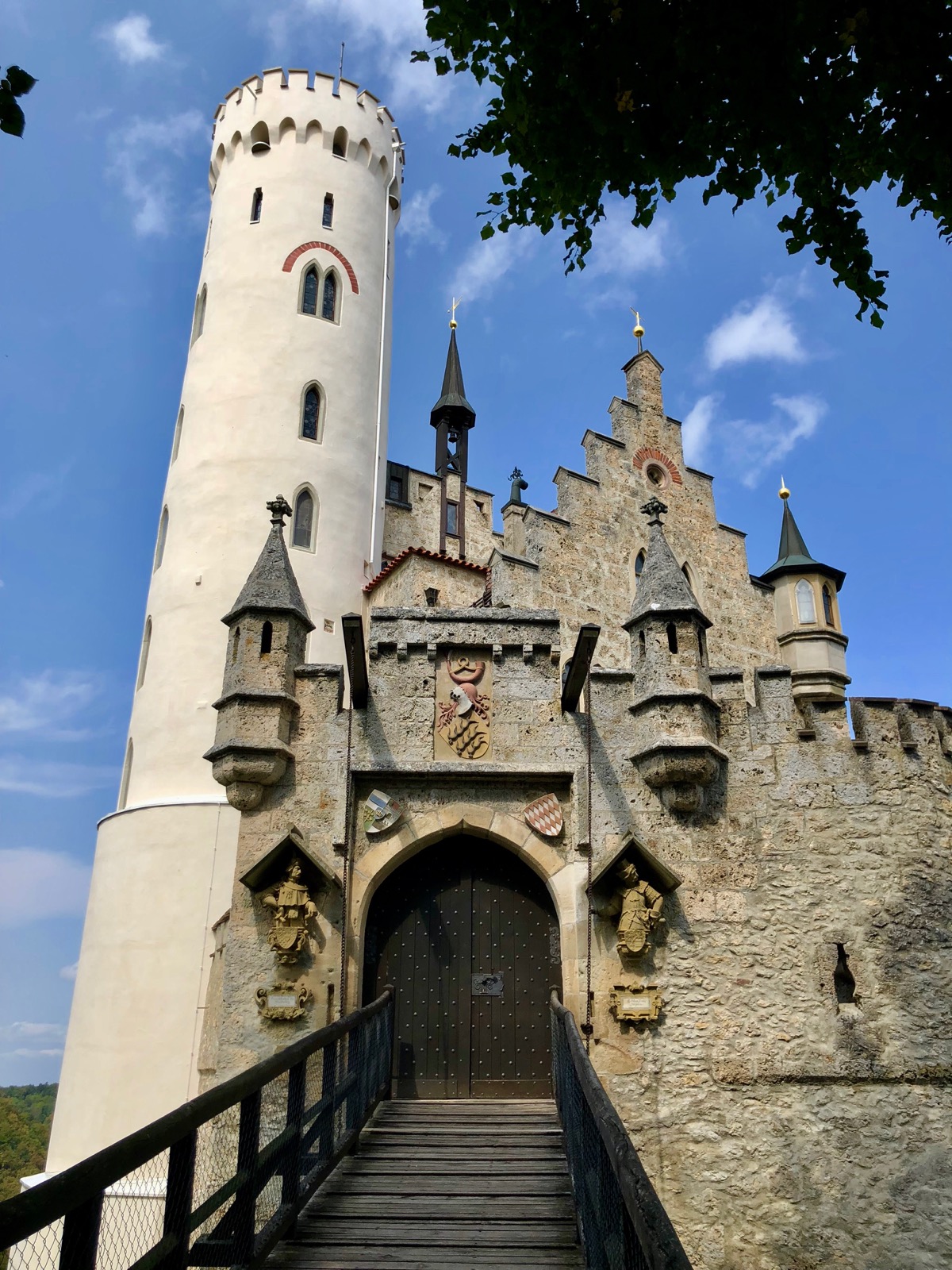 A fairytale draw bridge/