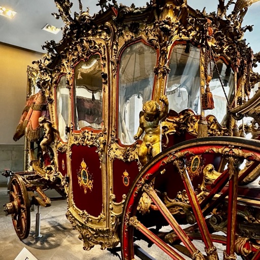 Out of place ornate Italian super ornate carriage/
		    