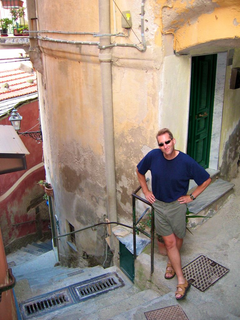 Dan, showered and wearing his stylin' sandals! Looking sharp!/