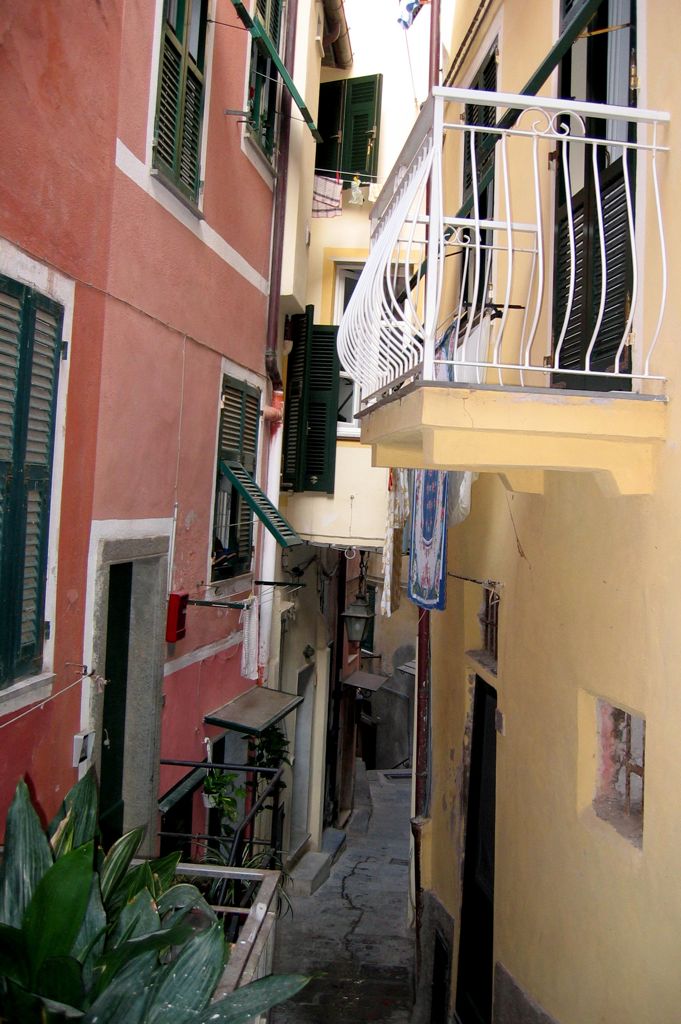 A maze of twisty little passages/