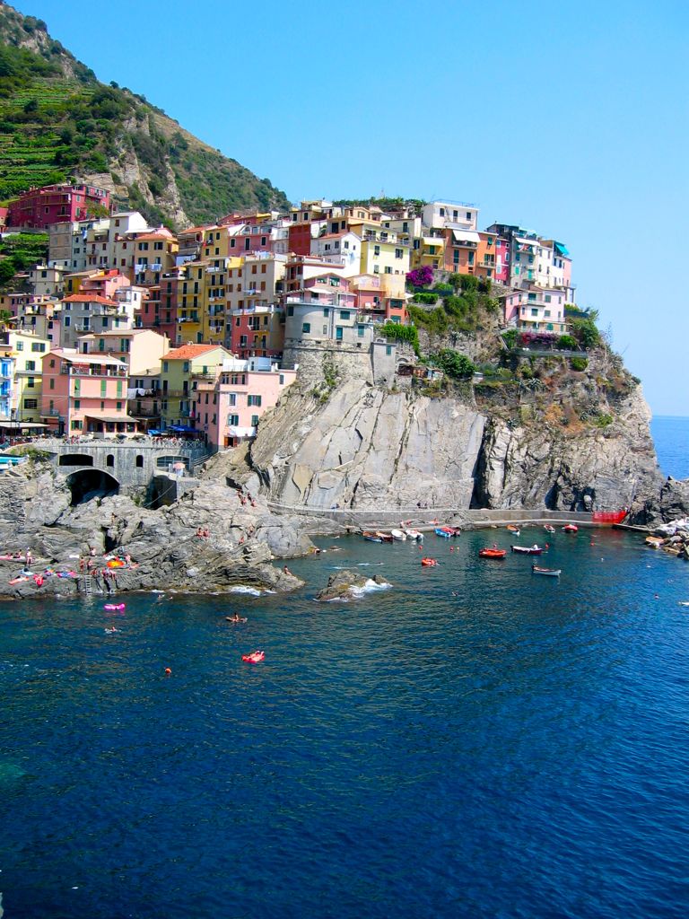 Approaching Manarola/