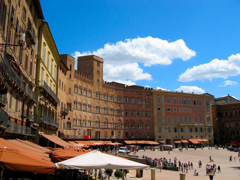 And the main square, Piazza del Marcato/