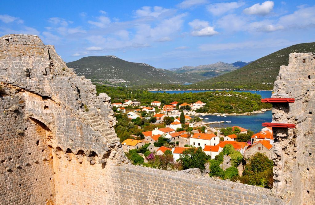 Looking on to Mali Ston/