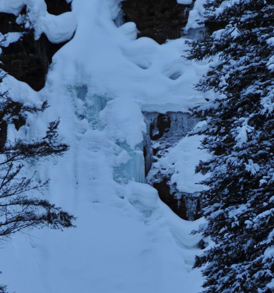 Frozen waterfall /
