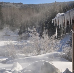 Hot spring, super cold morning/
		    