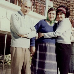 Grand Pa, Grand Ma & aunt Karman/
		    