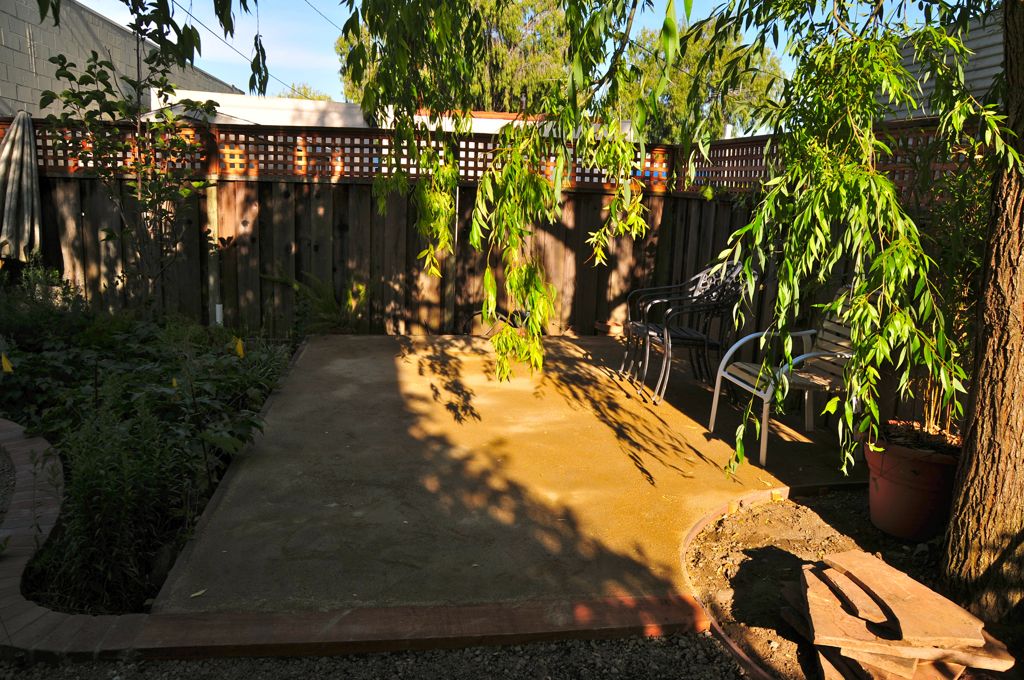 Boom! Dining patio - done!/