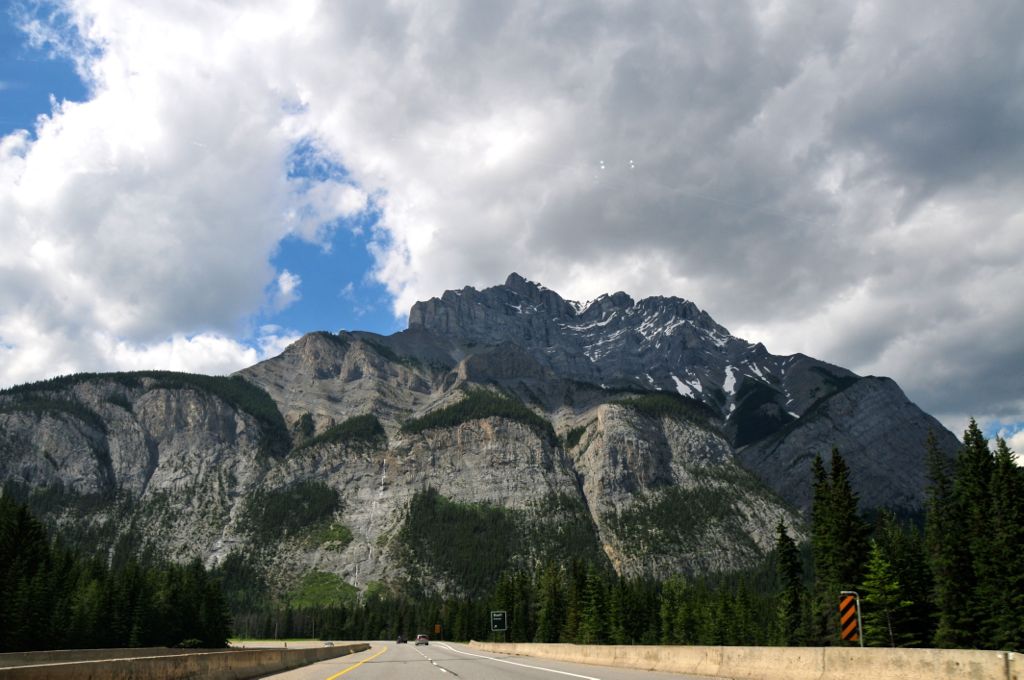 ... to massive mountains in 40km/