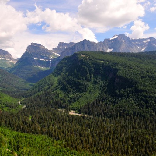 Gorgeous valley views from Going-to-the-Sun Road/
		    