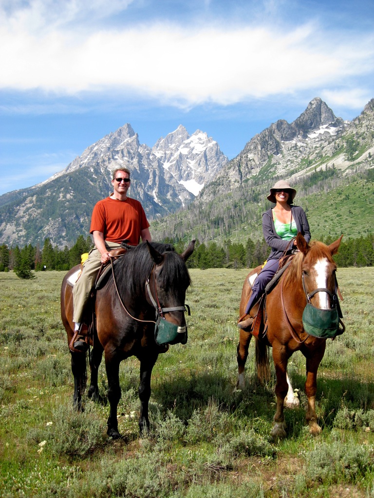 Dan, Cinemax, Assana, Tom/