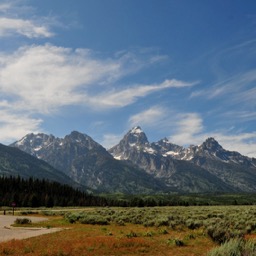 Park entrance & our first view of the tits, I mean the Tetons!/
		    