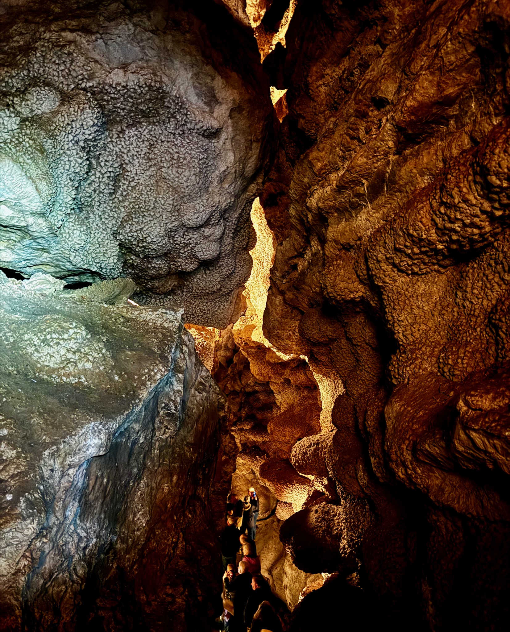 11149 US-16, Custer, SD 57730, USA