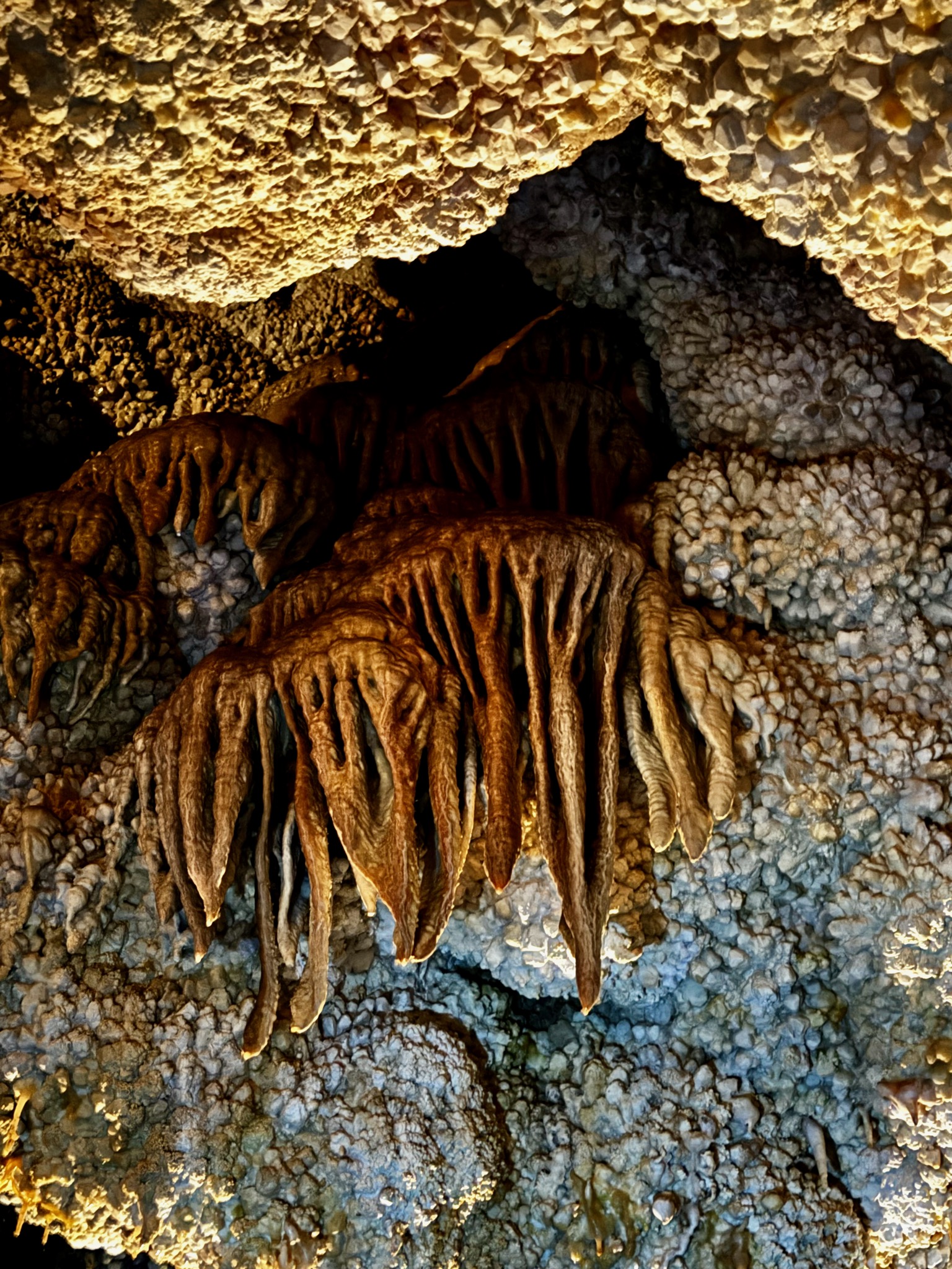 Weirdo formaton/11149 US-16, Custer, SD 57730, USA