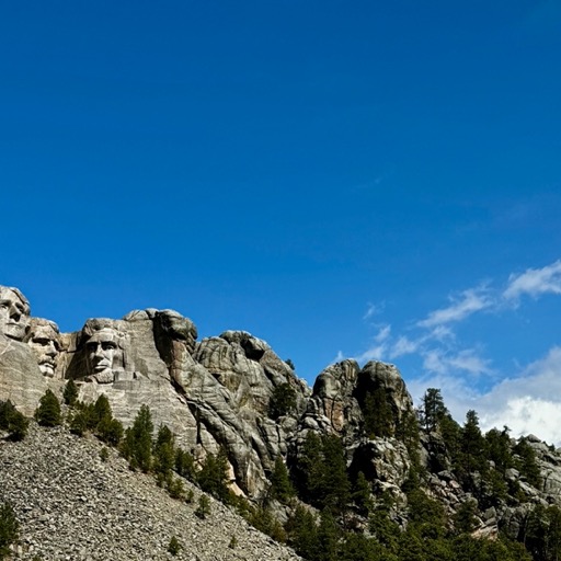 Mount Rushmore National Memorial/
		    64 Presidential Trail, Keystone, SD 57751, USA