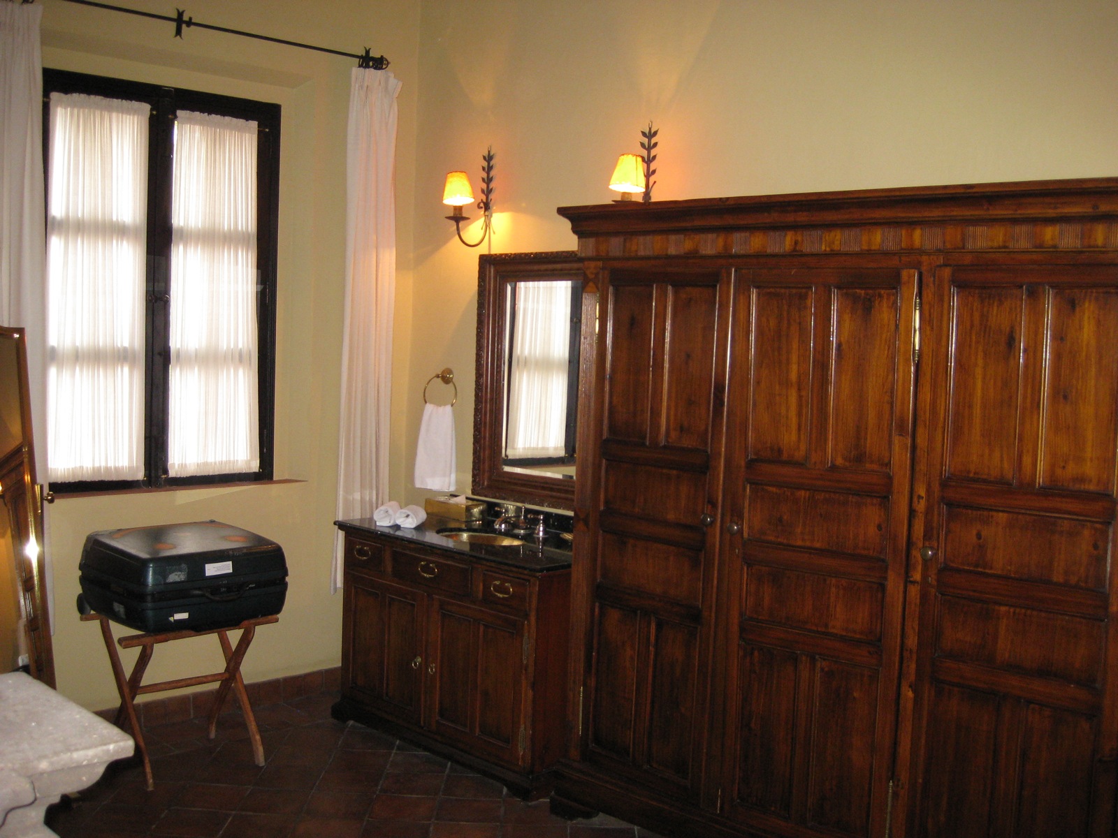 ... while Assana was trying to get over the enormous bathroom (equipped with a fireplace!)/