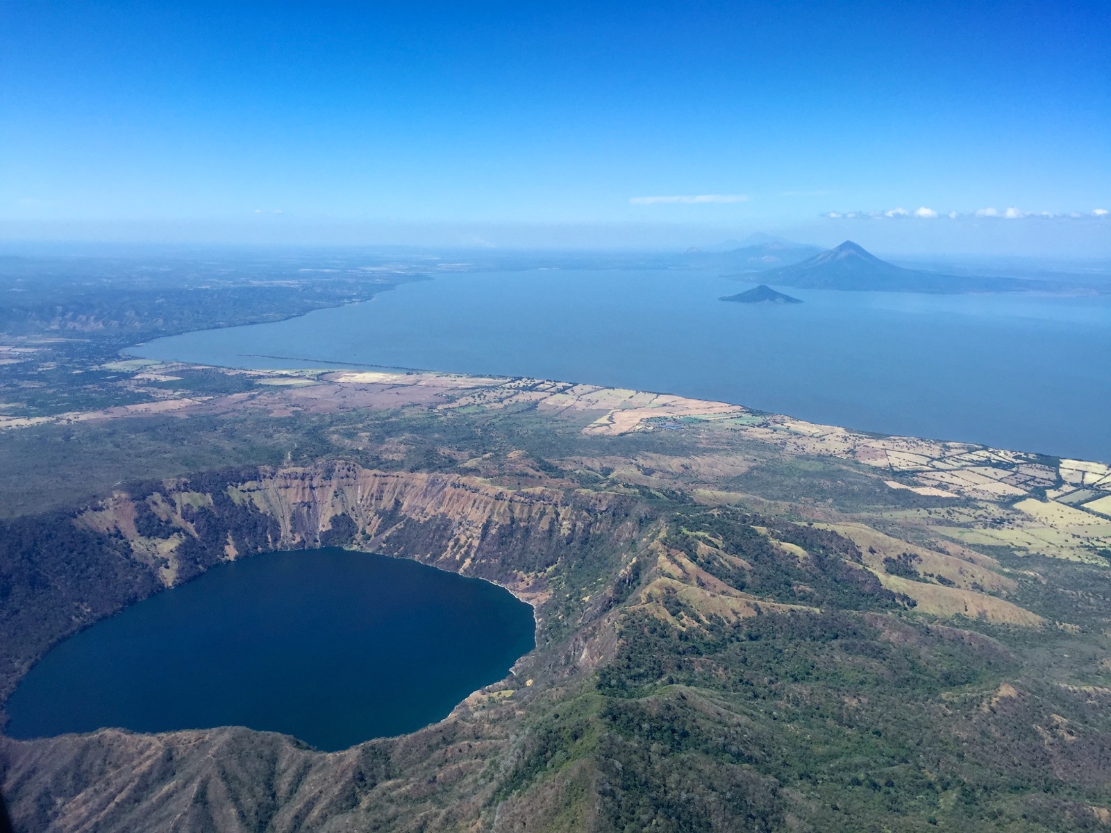 Nicaragua: Volcanos, lakes, volcanos inside lakes/
