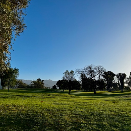 
		    905 Country Club Road Spa Cafe, Ojai, CA 93023, USA