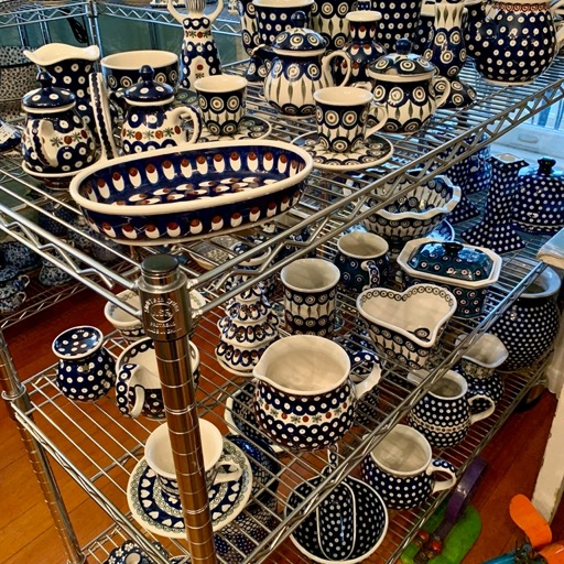 Polish pottery that mom likes/
		    2281 NW Hoyt St, Portland, OR 97210, USA