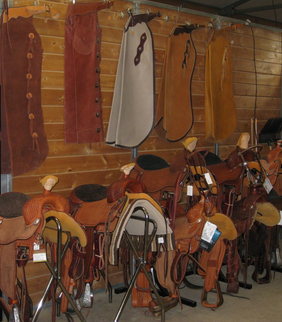 Saddles & chaps/