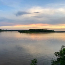 View of Rio Madre de Dios from our cabin/
		    