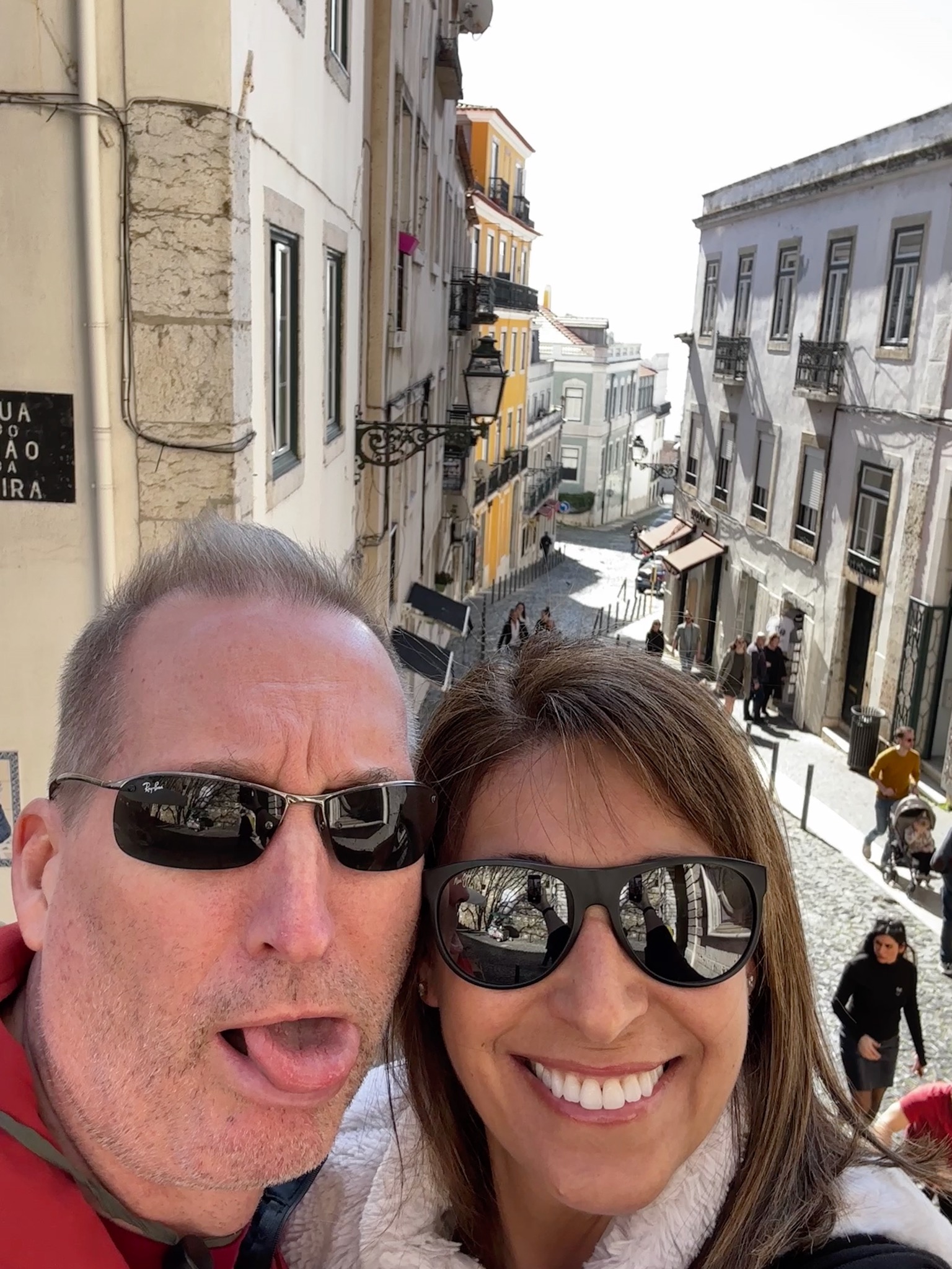 Sexy/Tv. de São Bartolomeu 1, 1100-509 Lisboa, Portugal