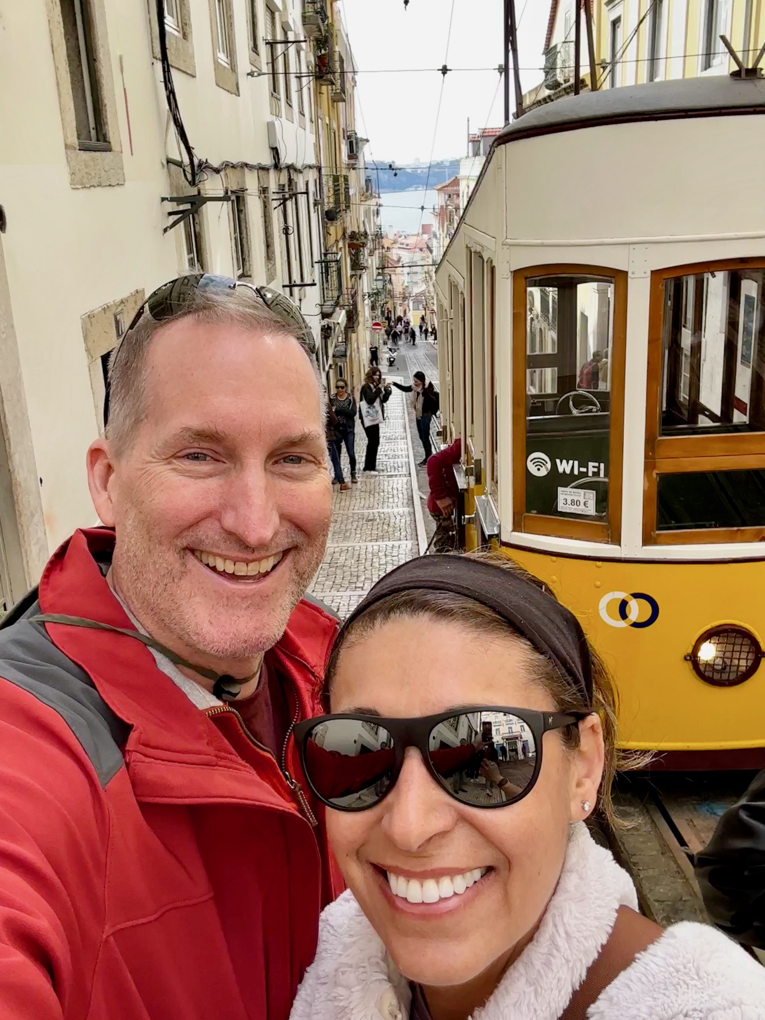 Funicular da Bica/Largo Calhariz 15, 1200-086 Lisboa, Portugal