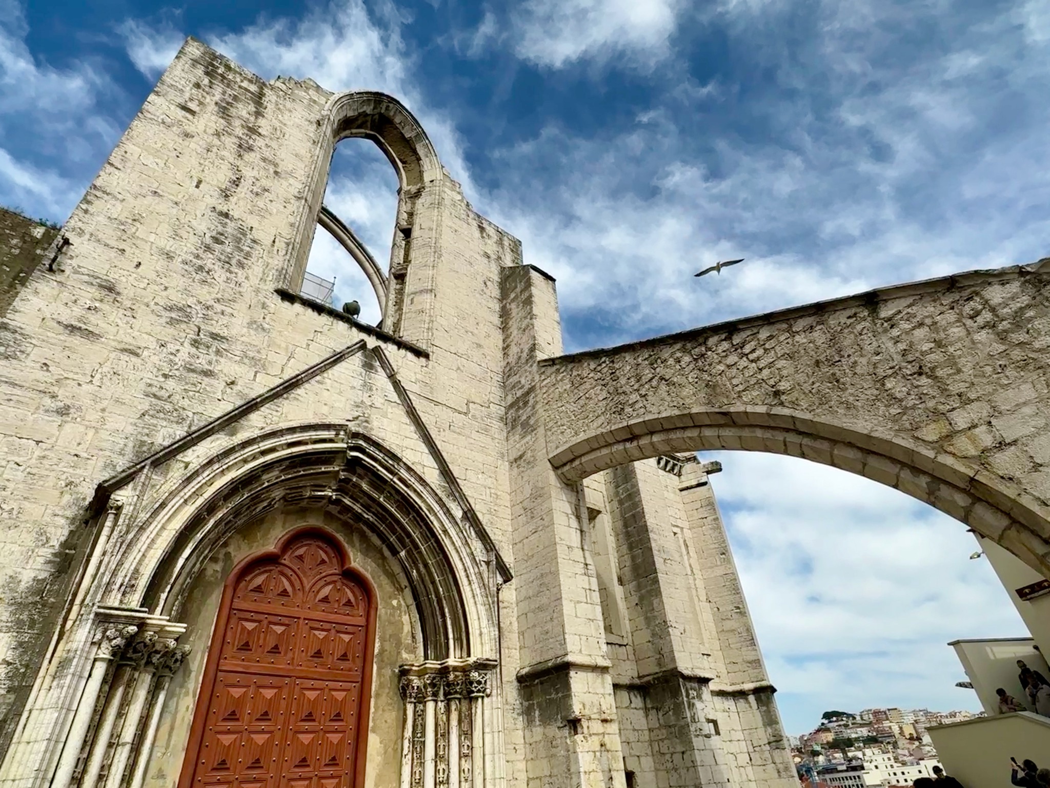 R. Nova do Almada 81, 1200-288 Lisboa, Portugal