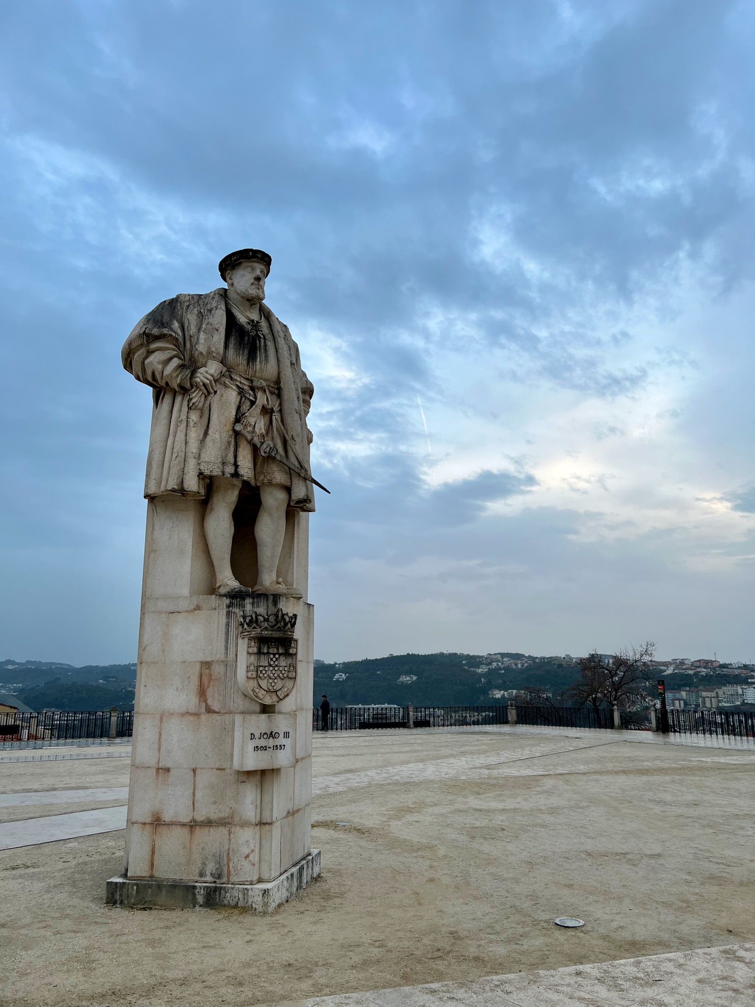 Some dude in the courtyard of Universidade de Coimbra/R. José Falcão 6, 3000-233 Coimbra, Portugal