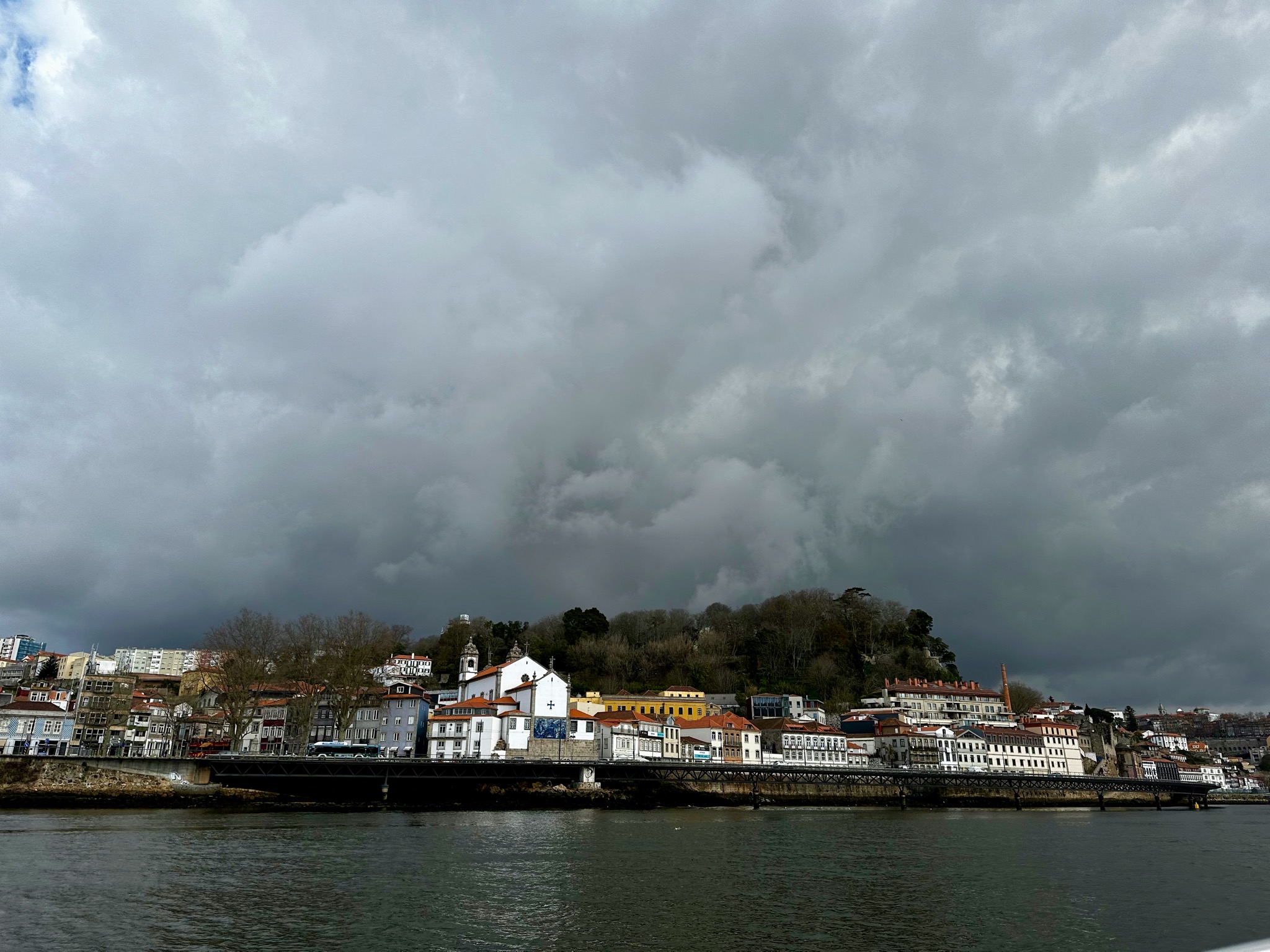 Boat ride on Rio Douro/Cais das Pedras, 4050-015 Porto, Portugal