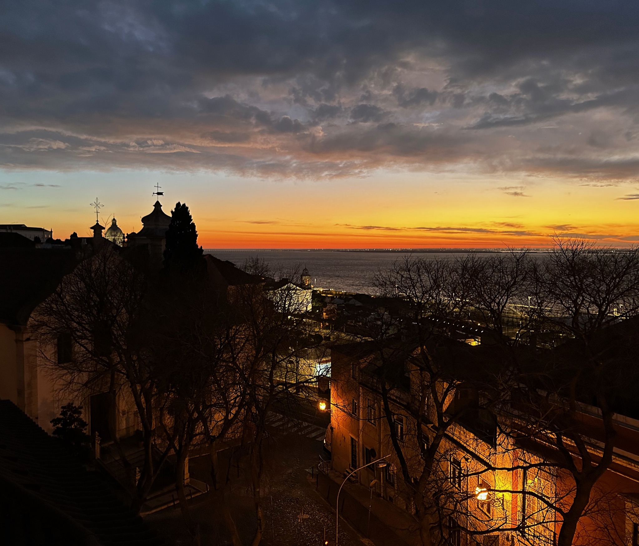 Good bye Lisbon!/R. de Santiago 12, 1100-494 Lisboa, Portugal