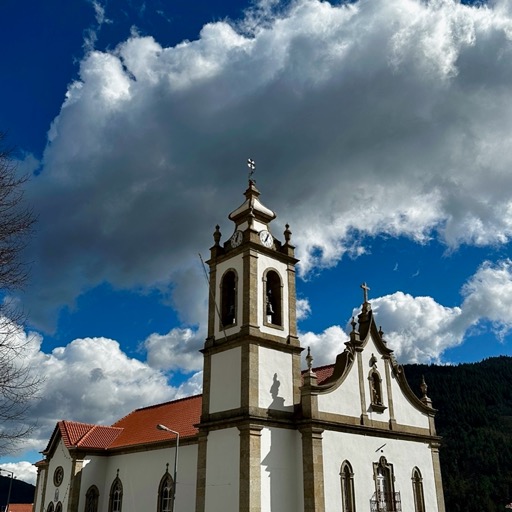 Adorable church in Mantaigas/
		    Rua Dr. Pereira de Matos 76, 6260 Manteigas, Portugal