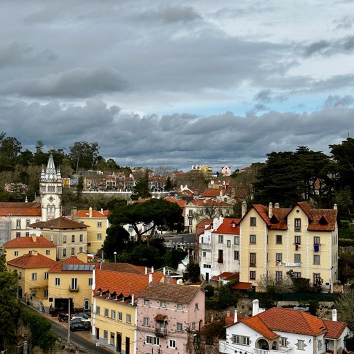 
		    Calçada Pelourinho 14, 2710-616 Sintra, Portugal