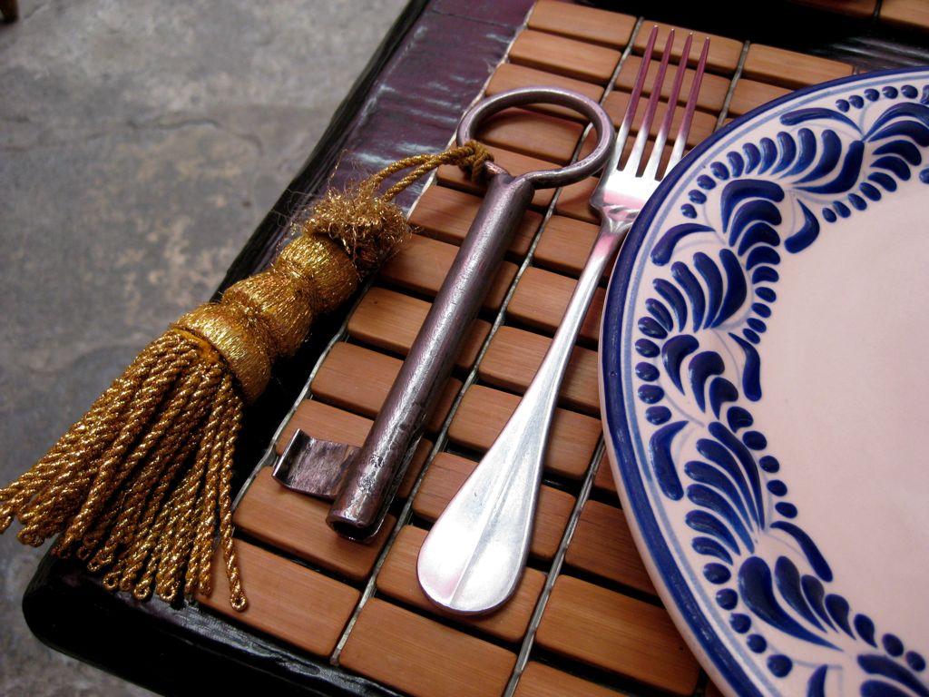 Ginormous room key... the only one with the gold tassel, no less!/