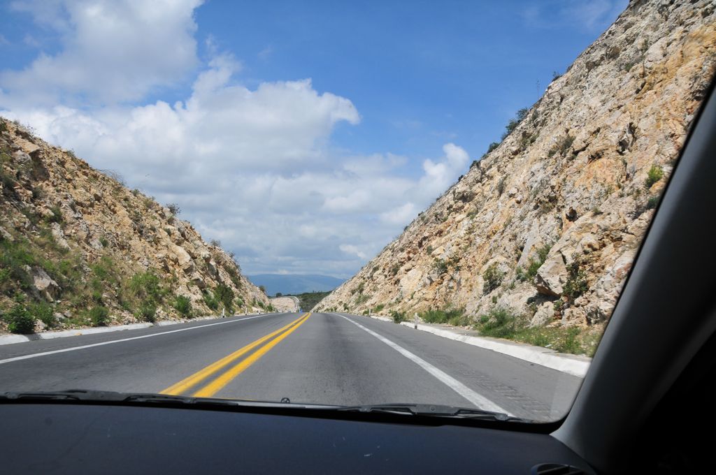 ... and rocky out-croppings/