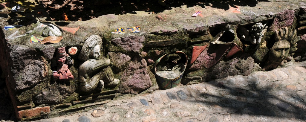 Artwork in the curb/