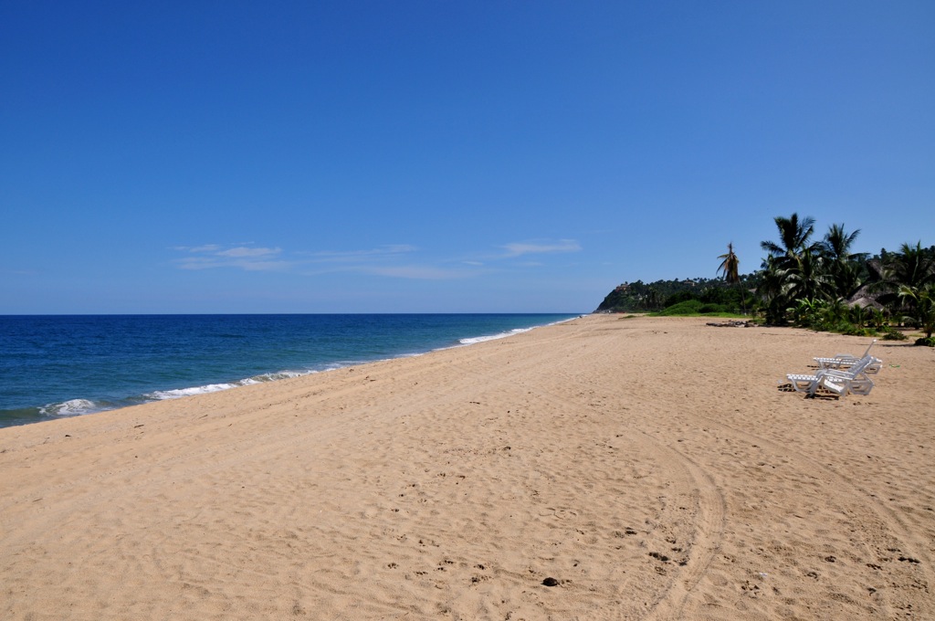 Another fabulously empty beach/