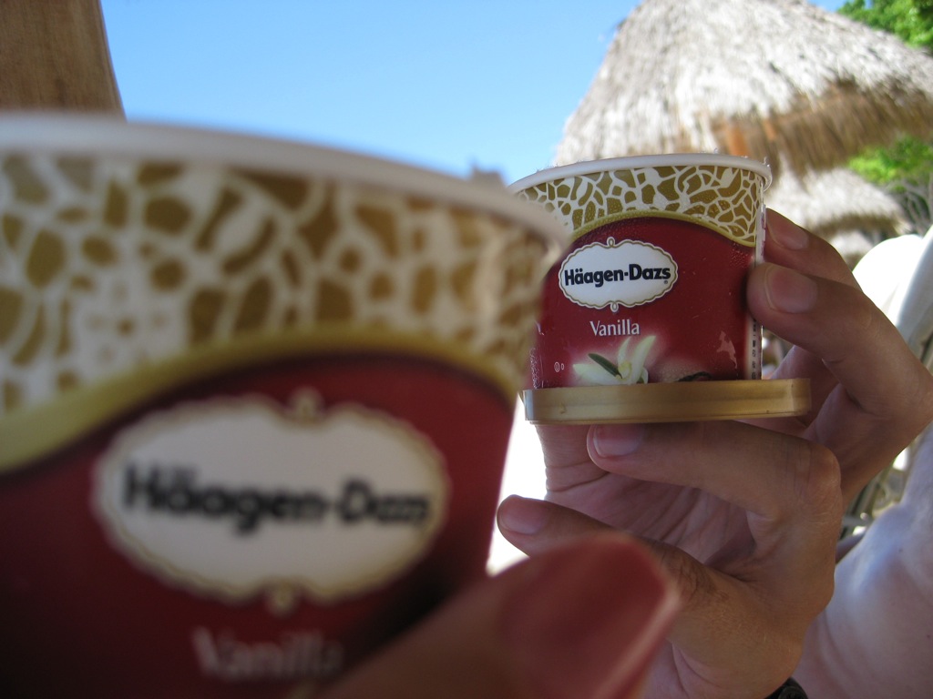 Ice cream on the beach!/