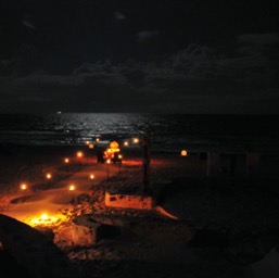 Followed by dinner on the beach/
		    