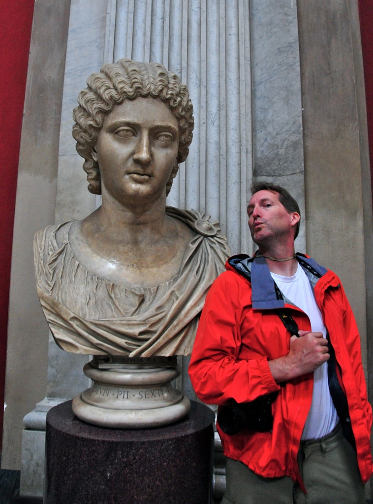 Kiss me, oh giant head!/