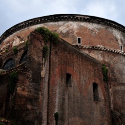 The Pantheon from behind/
		    