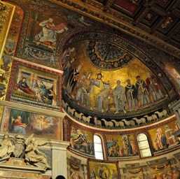 Another massively ornate church... good grief!/
		    