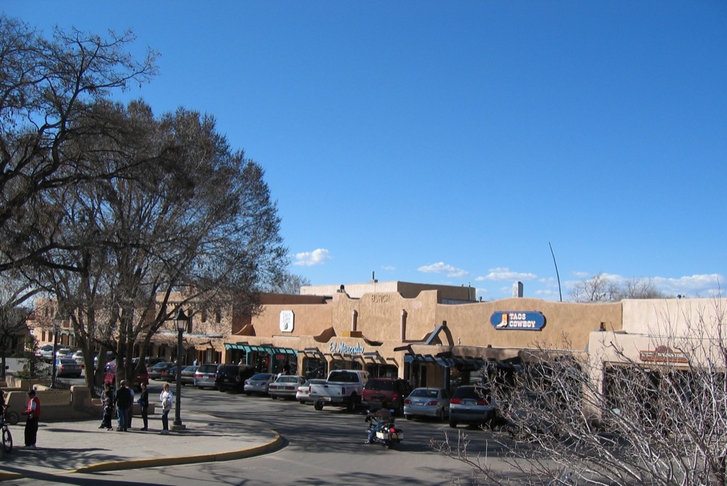 Taos's main square/